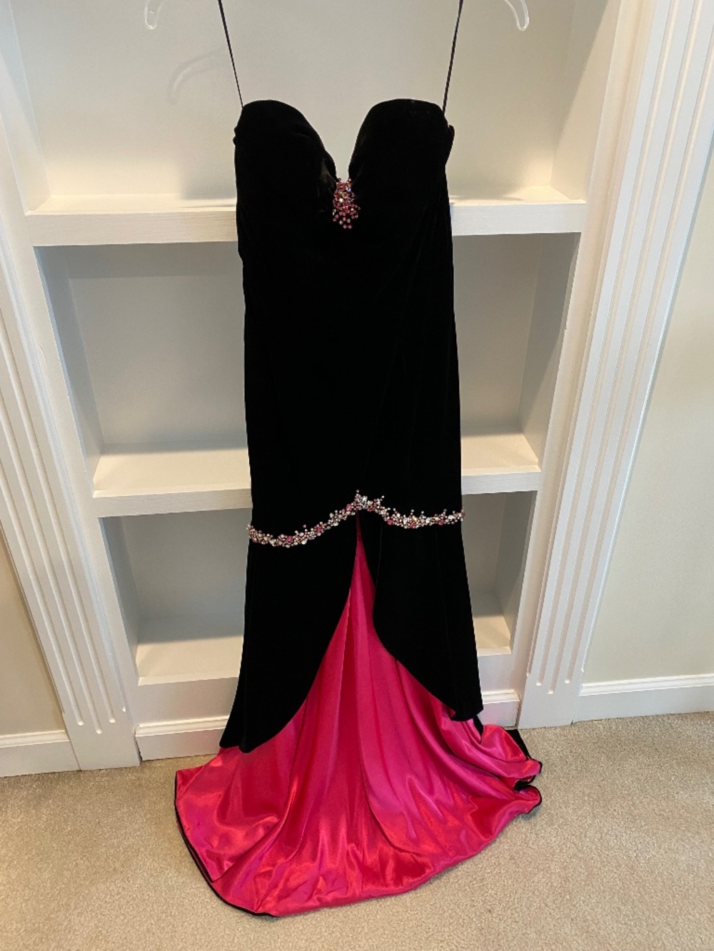 Jovani size 0 black velvet and hot pink dress with matching hot pink gloves